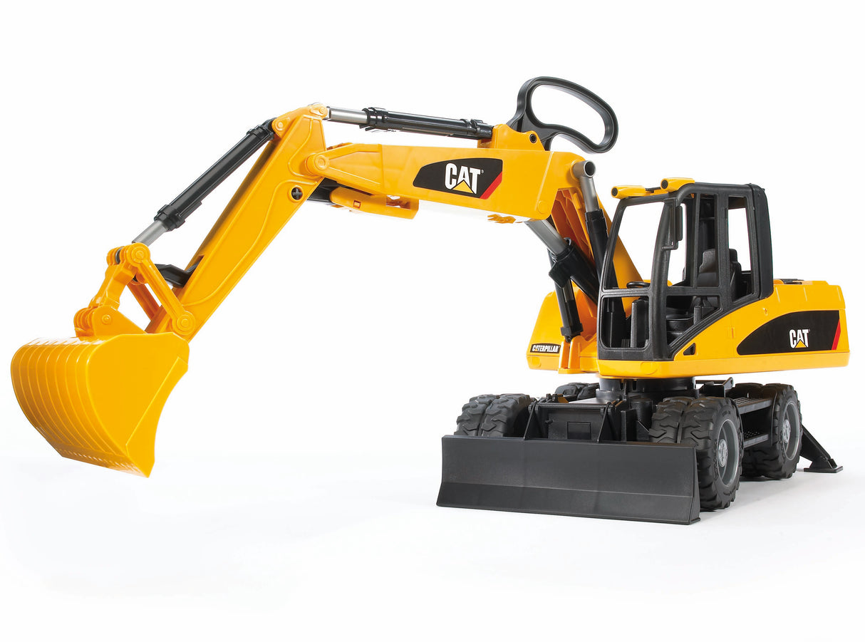 Cat® Wheeled excavator - Farm Toy