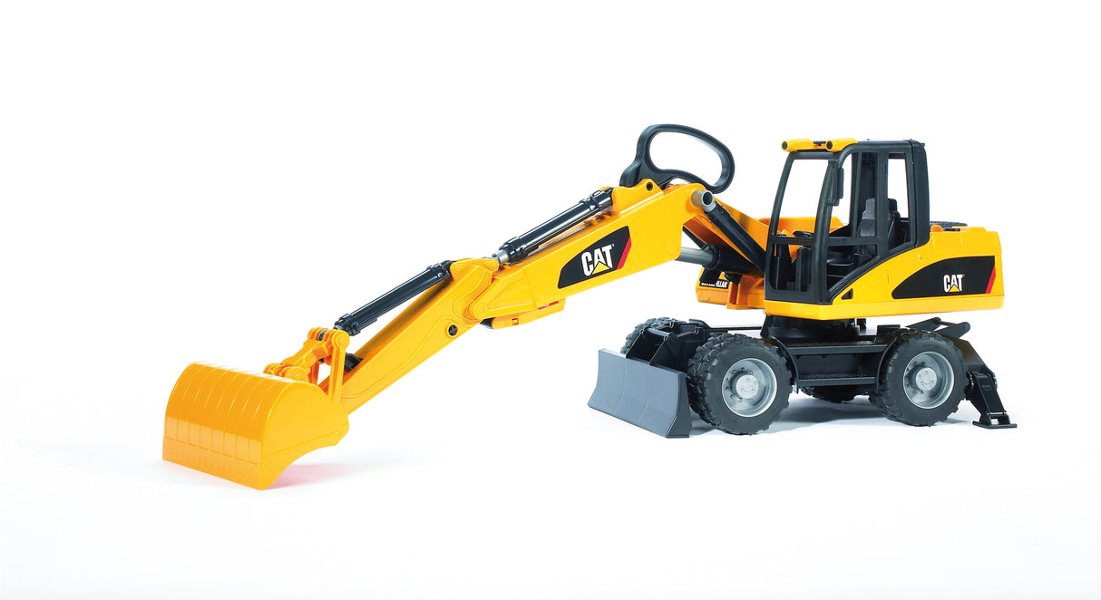 Cat® Wheeled excavator - Farm Toy