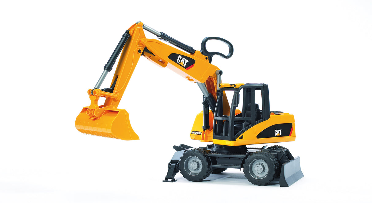 Cat® Wheeled excavator - Farm Toy