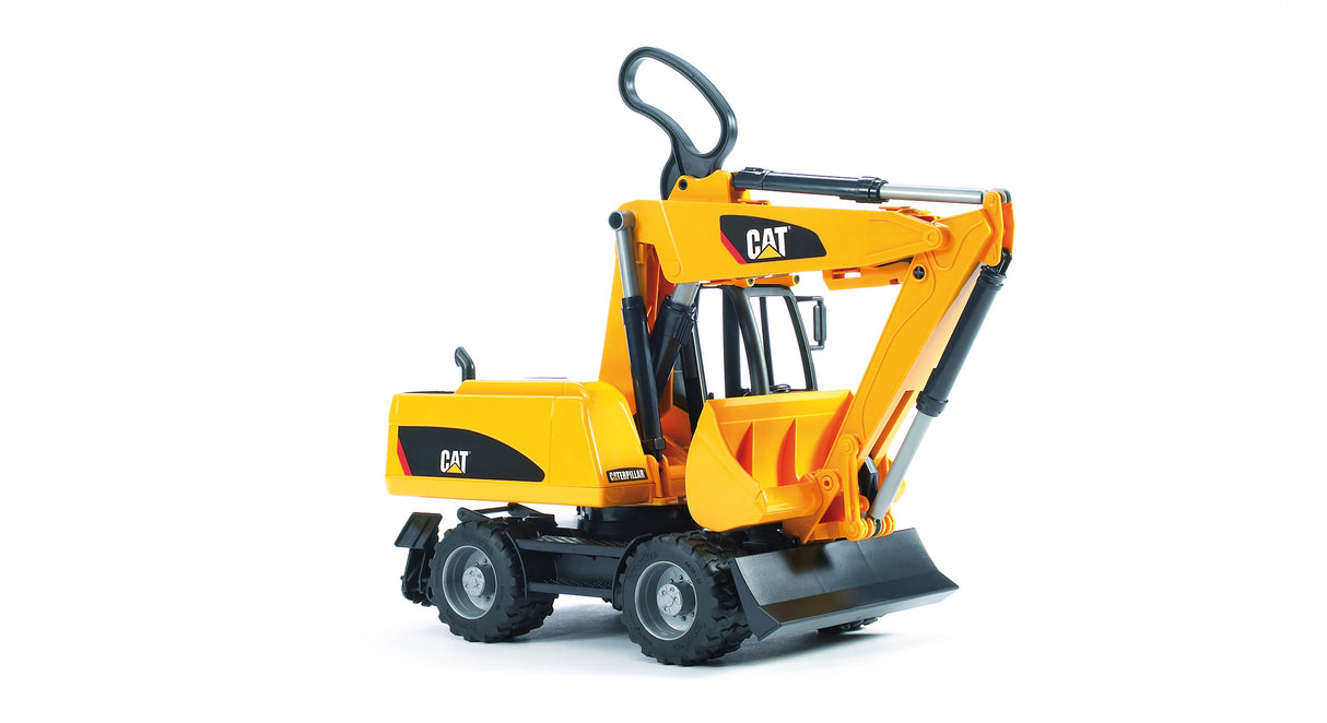 Cat® Wheeled excavator - Farm Toy