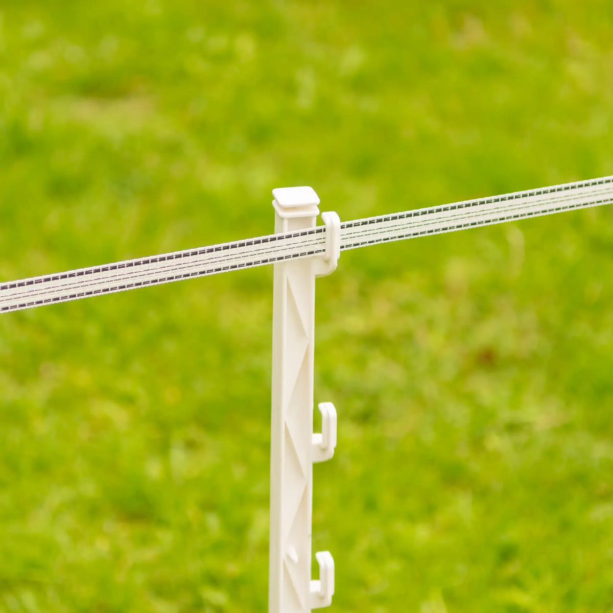 Gallagher Electric Fence White PowerLine Tape 20mm | 200 metres | ST |
