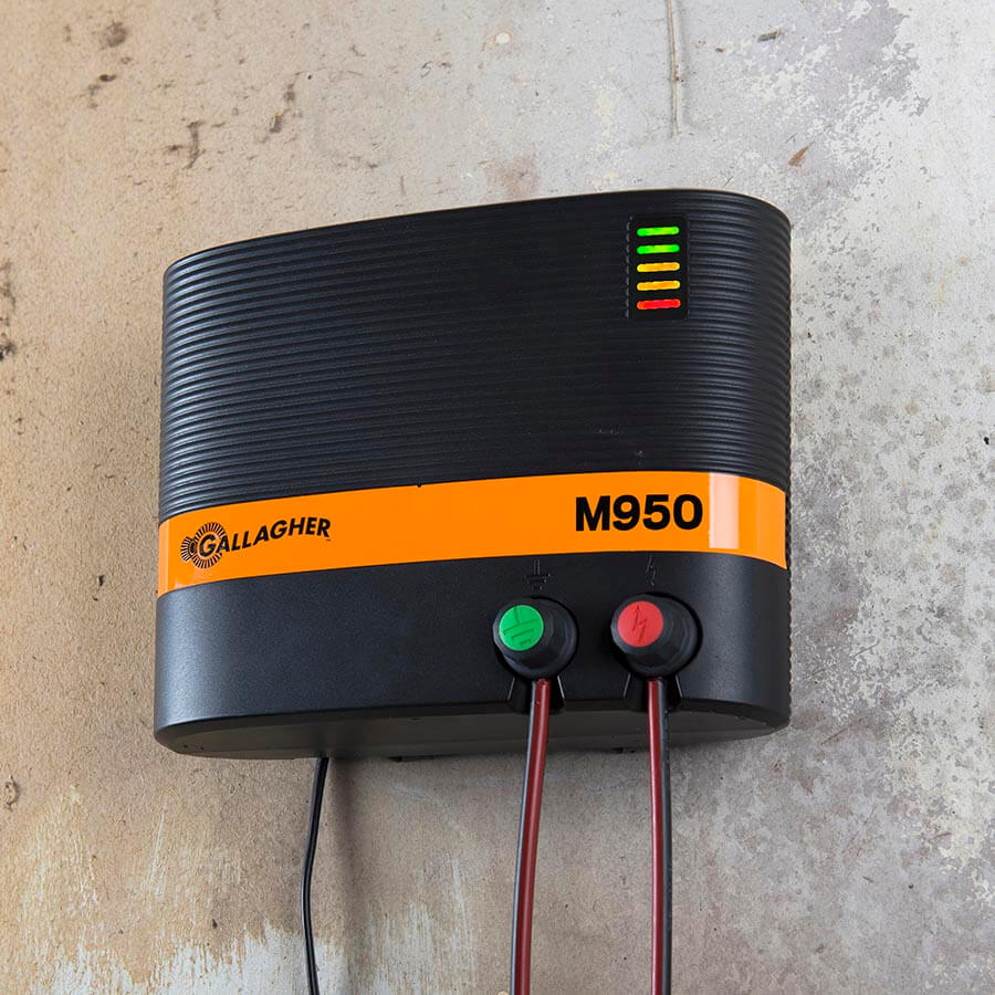 Gallagher M950 mains electric fence energiser (230V) with Free Voltmeter