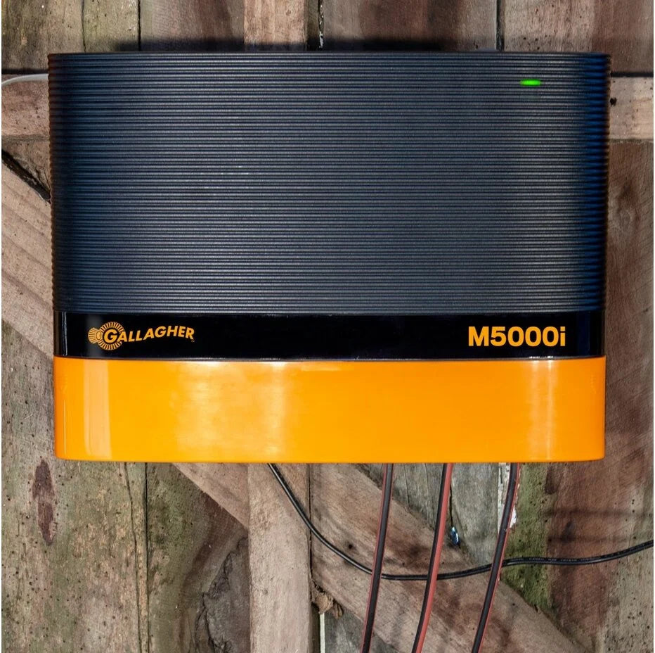 Gallagher M5000i mains electric fence energiser