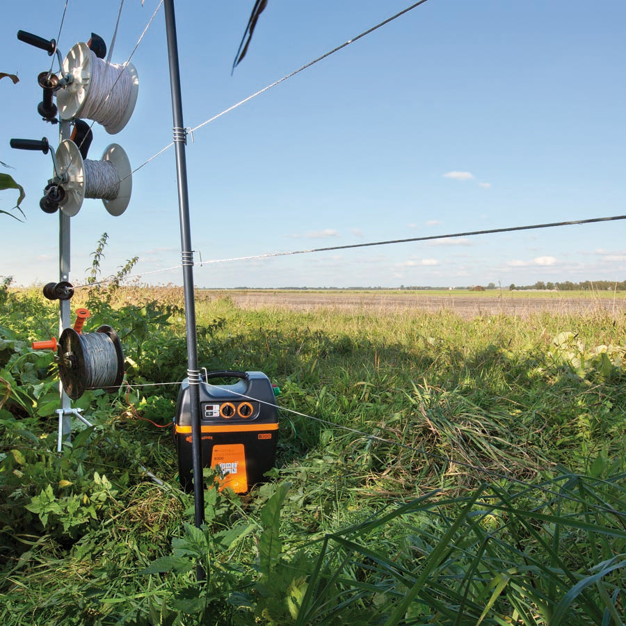 Gallagher B300 battery Electric Fence energiser - 12V
