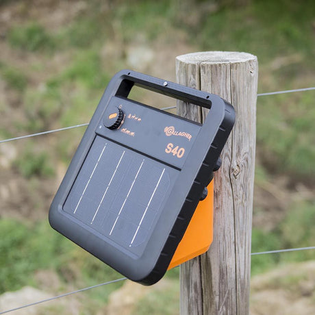 Gallagher S40 Solar Powered Electric Fence Energiser/Charger incl 6V Battery