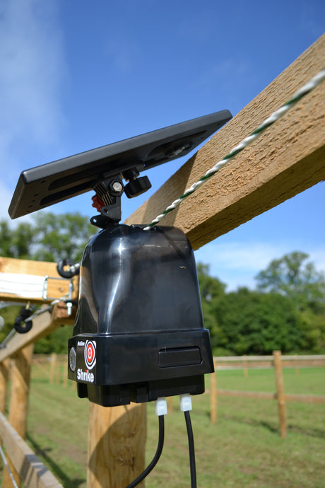 Hotline Shrike Energiser | Solar & Battery Powered