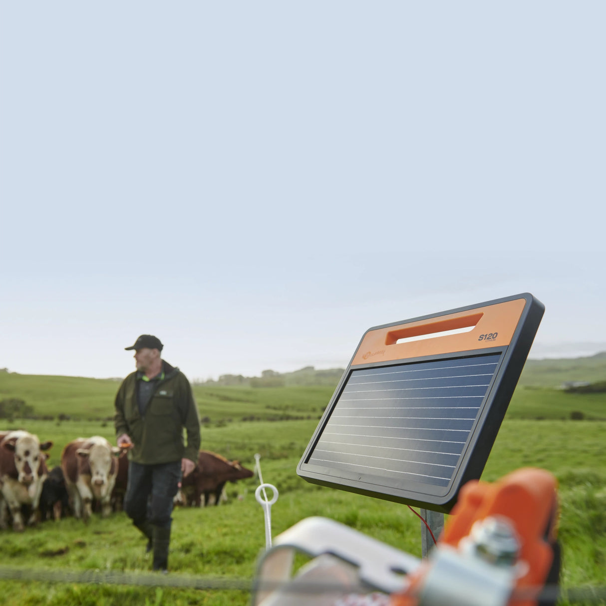 Gallagher Electric Fence S120Li Solar Powered Energiser incl Lithium Battery | ST |