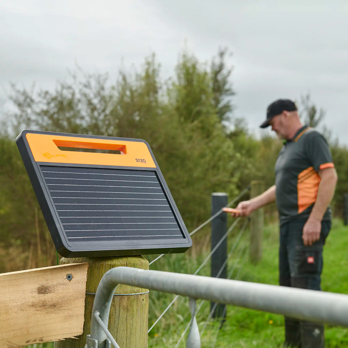 Gallagher Electric Fence S120Li Solar Powered Energiser incl Lithium Battery | ST |
