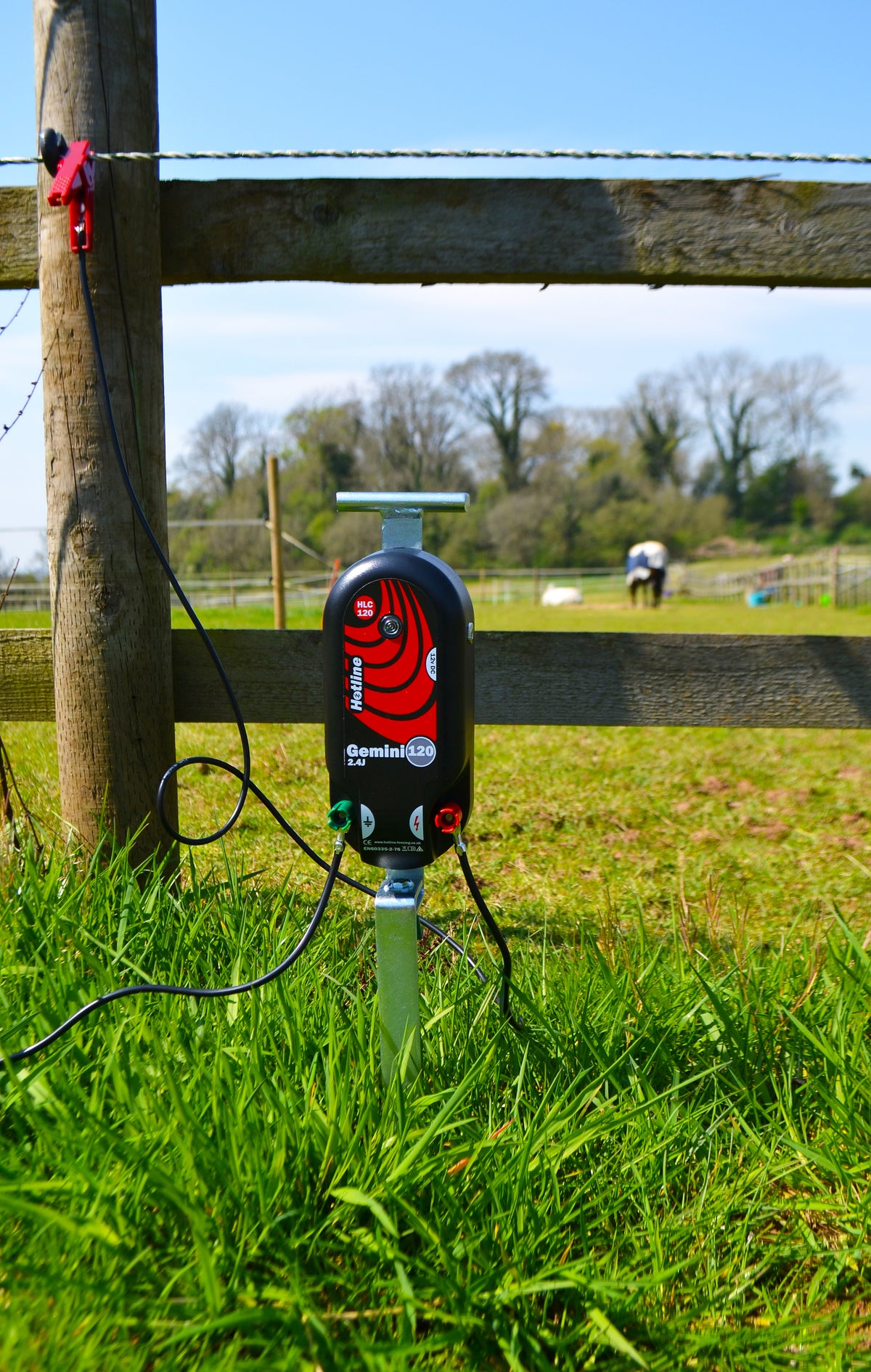 Hotline Gemini 120 Energiser | Battery or Mains Powered