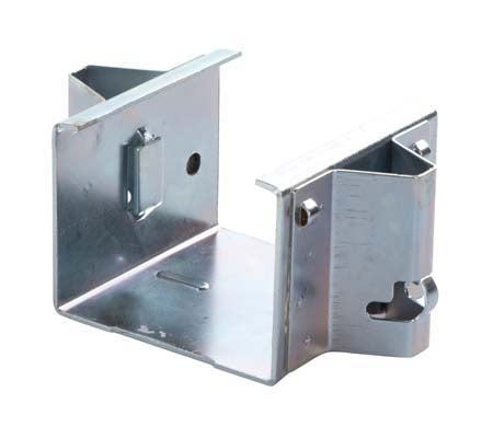 Single line couple for a chain feeder leg