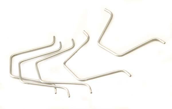 Chain feeder leg spring