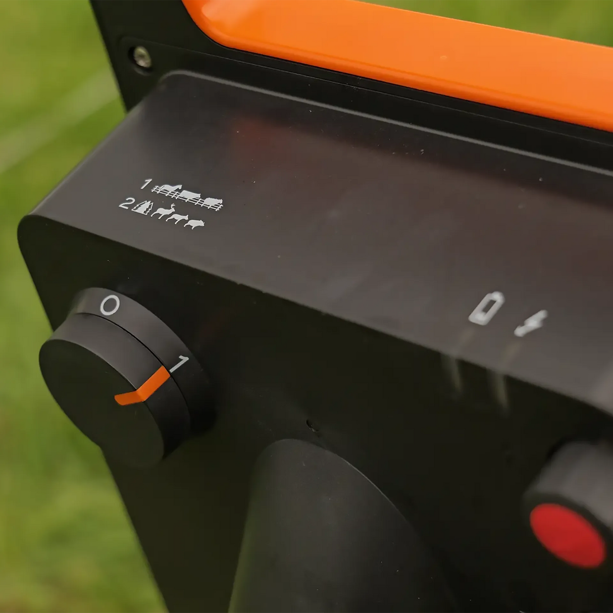 Control panel of a Gallagher Solar Powered S60li electric fence energiser