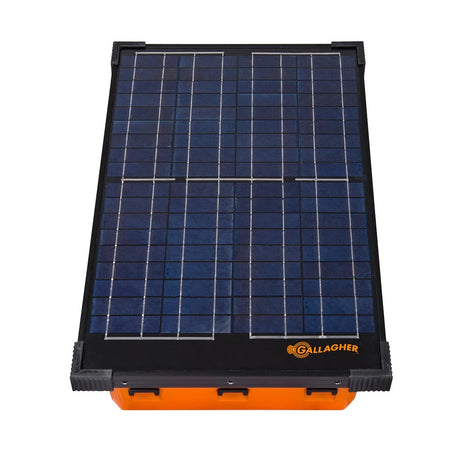 Gallagher S200 solar electric fence energiser incl. two 12 volt batteries