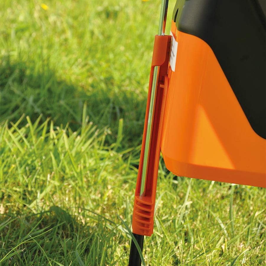Gallagher Mount for Solar S10, S16 or S20 to Ring Top Post