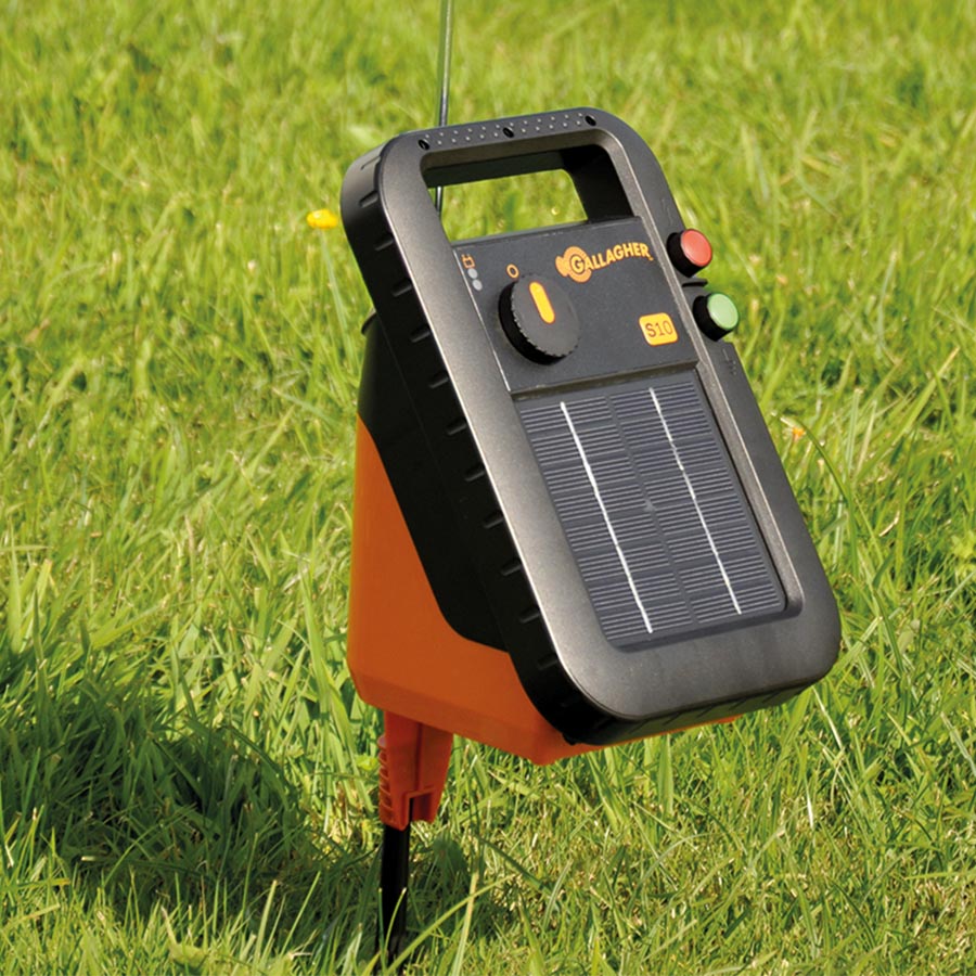 Gallagher Mount for Solar S10, S16 or S20 to Ring Top Post