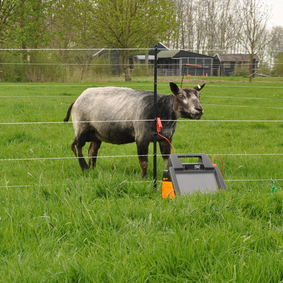 Gallagher SmartFence V2 pack of 4 - 10 posts, 4 wires and reels in one system (100m)