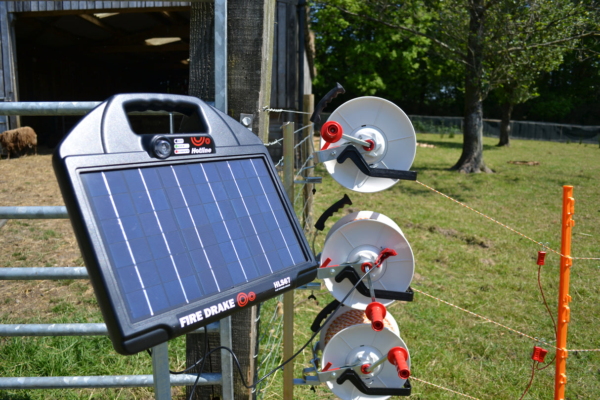 Hotline Fire Drake 67 Energiser | Solar and Battery Powered