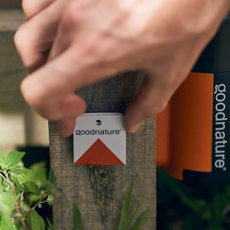 how to fix a goodnature card to a post